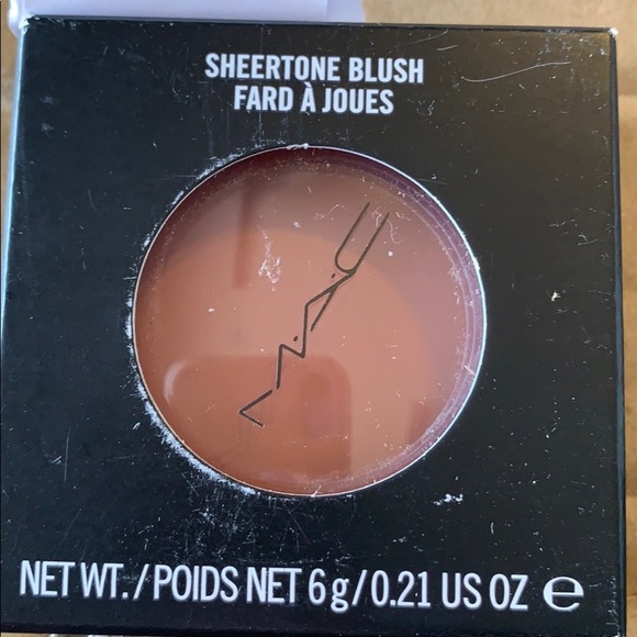 - Mac Cosmetic Sheertone Blush Blushbaby! - Picture 2 of 4
